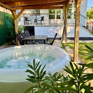 https://sparkling-time-apartman.hotels-hajduszoboszlo-hungary.com